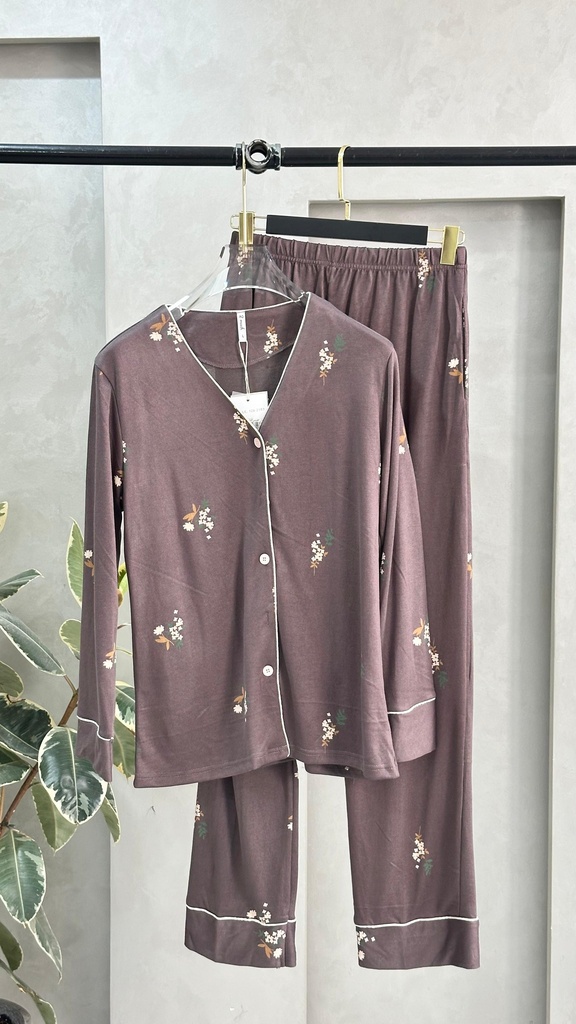 بيجامة نسائي