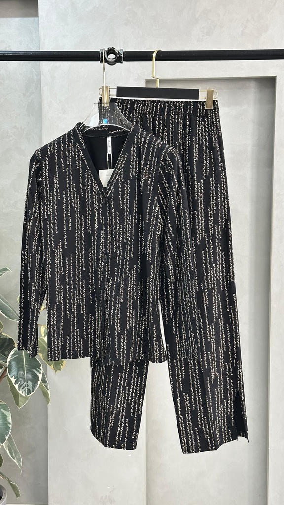 بيجامة نسائي