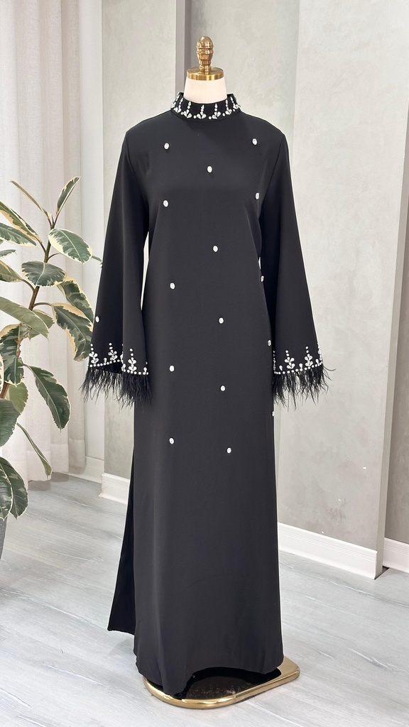 فستان نسائي