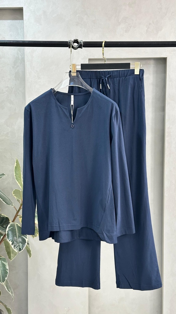 بيجامة نسائي