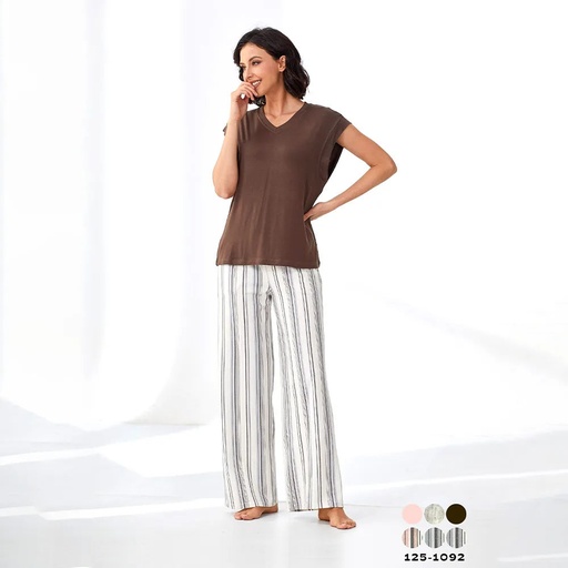 بيجامة نسائي