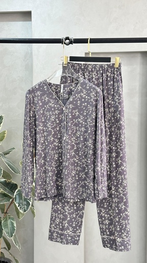 بيجامة نسائي