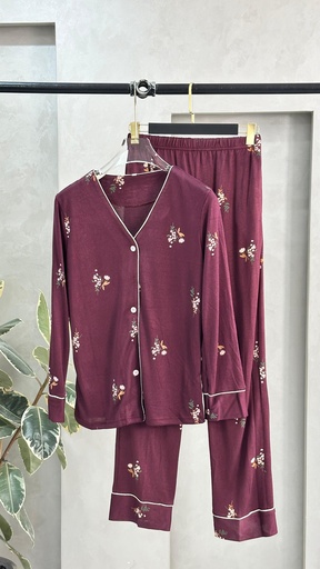 بيجامة نسائي